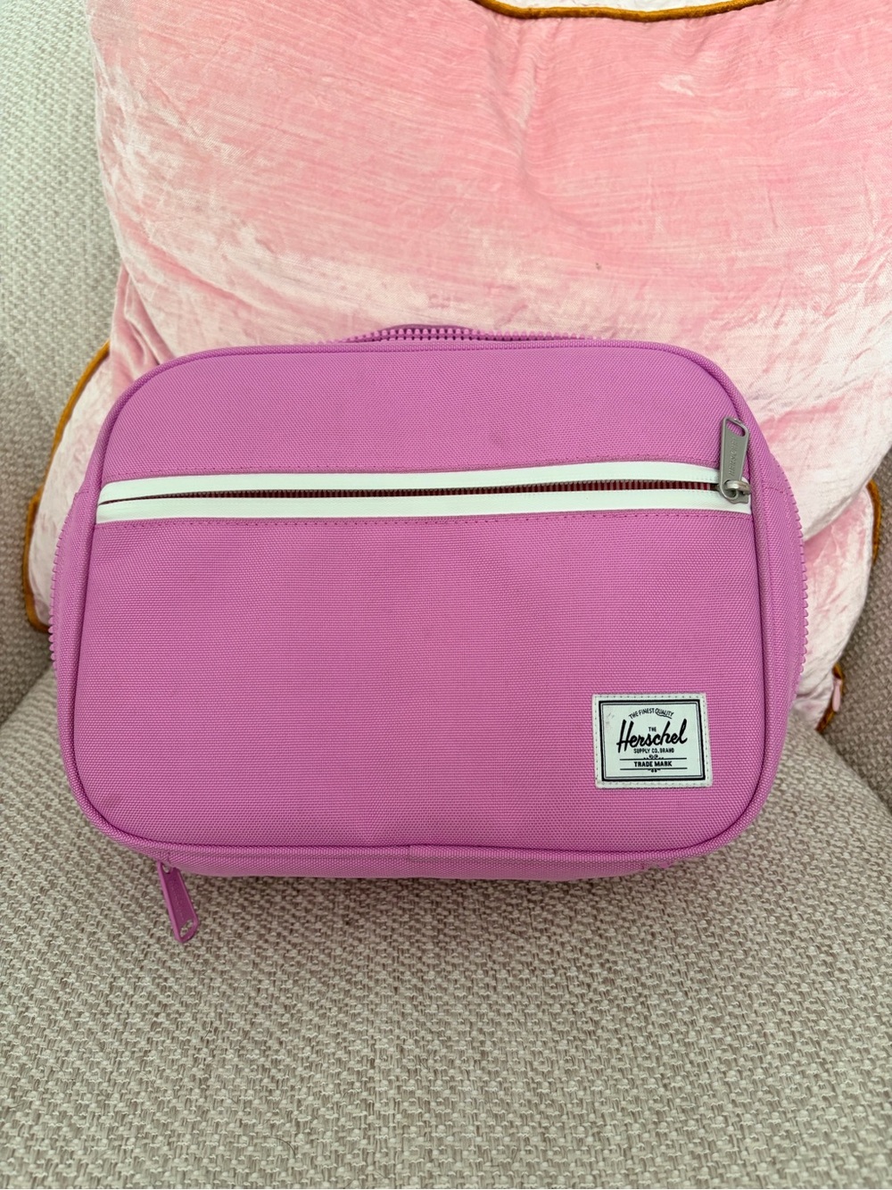 Herschel Pink Lunch Box